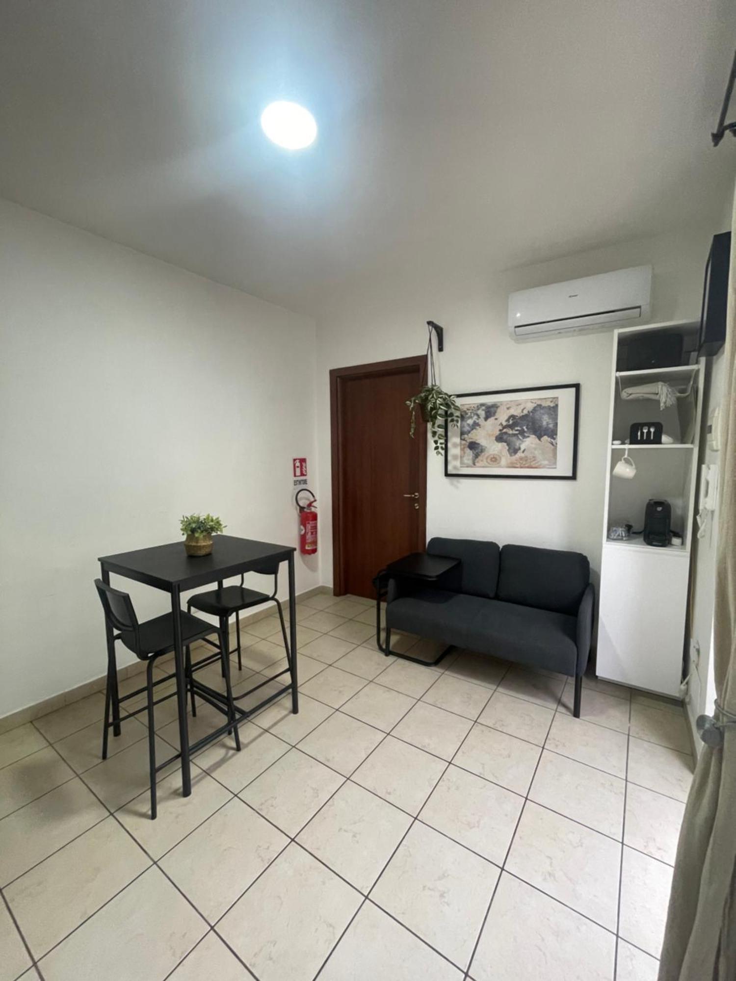 Appiolatino - Il Fenicottero Villa Rome Exterior photo
